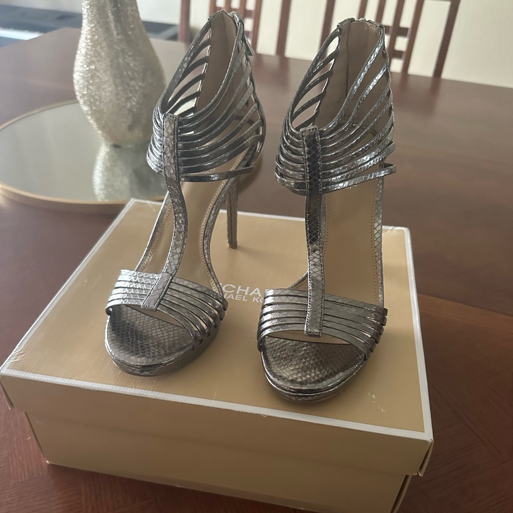Michael Kors Platinum Silver Heels